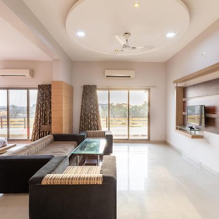 Oyo 42910 Hotel Rudra Palace Ratlam Luaran gambar