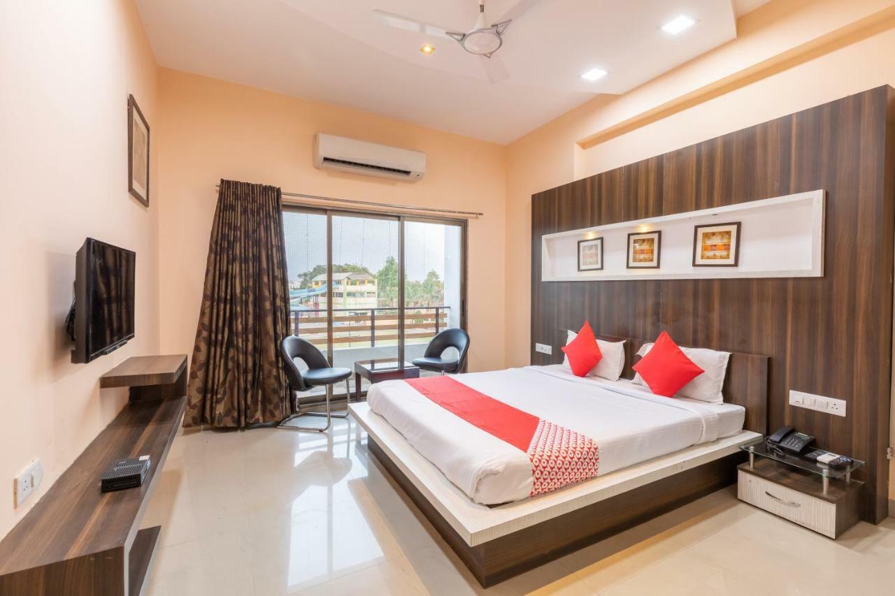 Oyo 42910 Hotel Rudra Palace Ratlam Luaran gambar